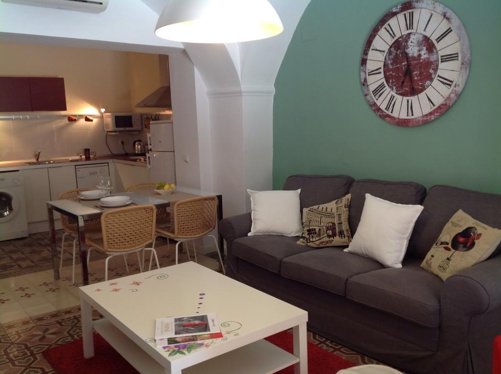 Apartamentos La Machacona Plaza De Santiago Caces Quarto foto