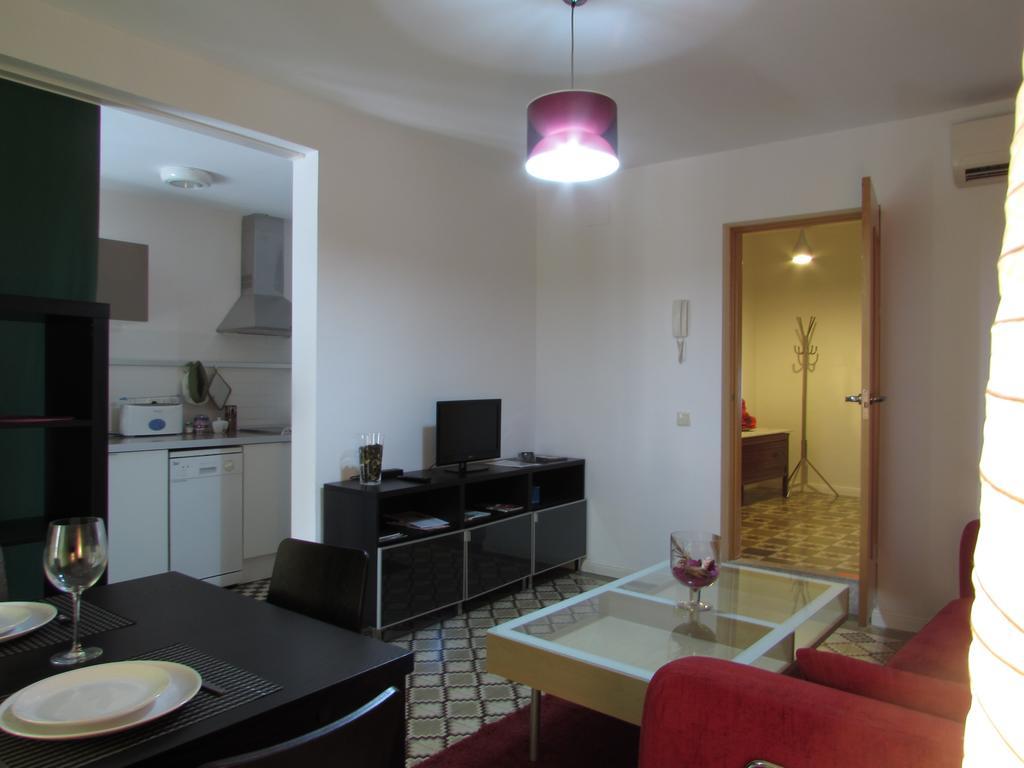 Apartamentos La Machacona Plaza De Santiago Caces Exterior foto